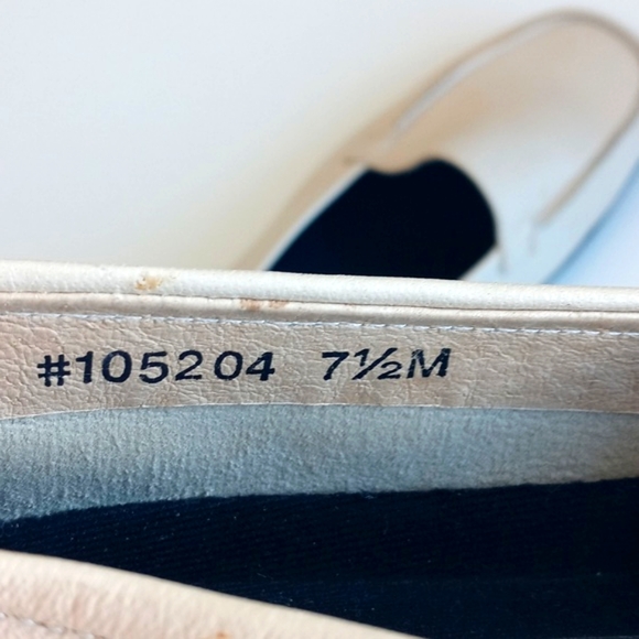 Ros Hommerson Cream Leather Slip On Loafers 7.5 (Beautiful & Minimalist Style) - Picture 6 of 13